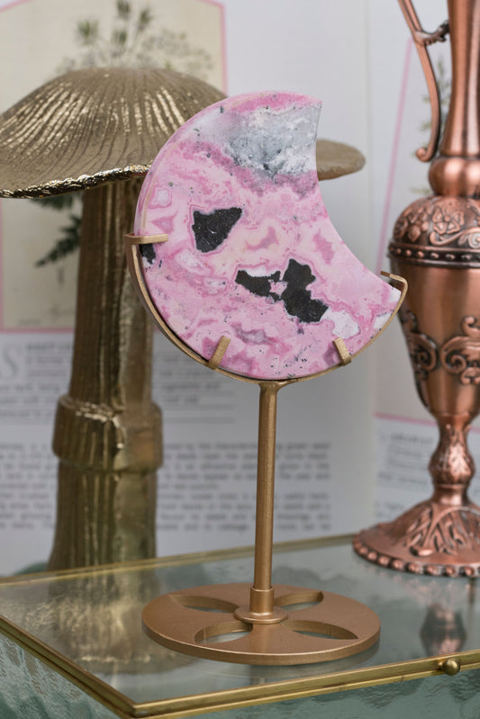 Rhodonite | Moon