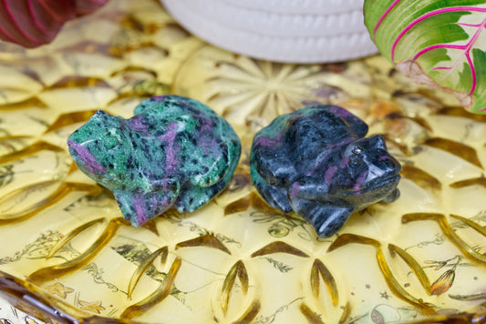 Ruby in Zoisite | Frogs