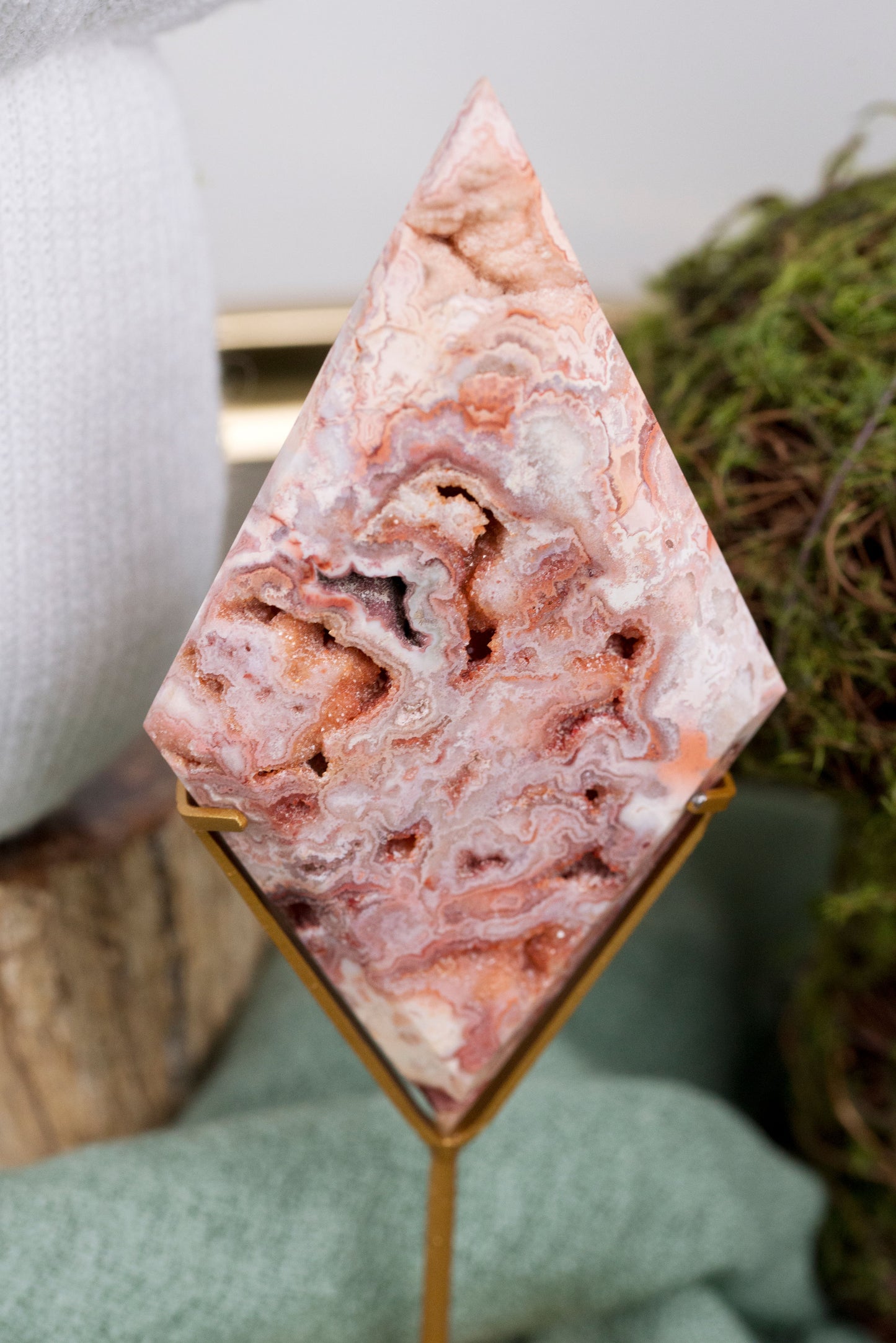 Pink Crazy Lace Agate | Diamonds
