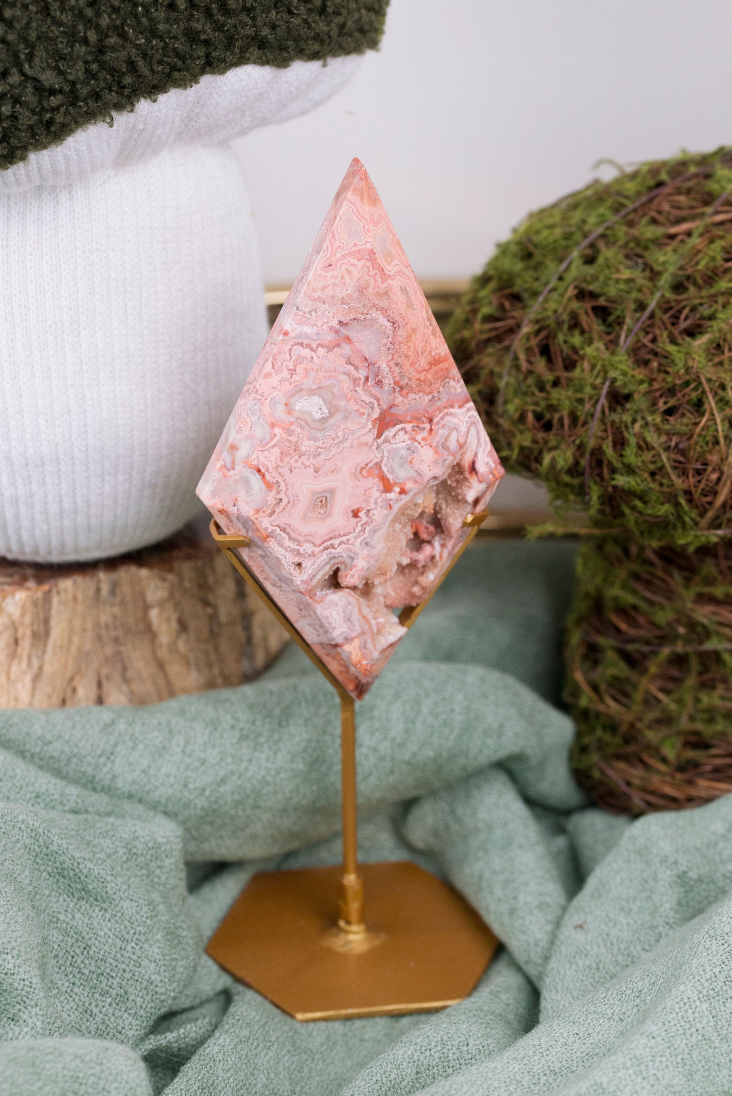 Pink Crazy Lace Agate | Diamonds