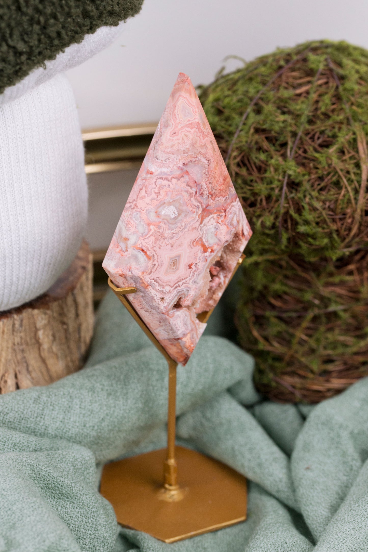 Pink Crazy Lace Agate | Diamonds