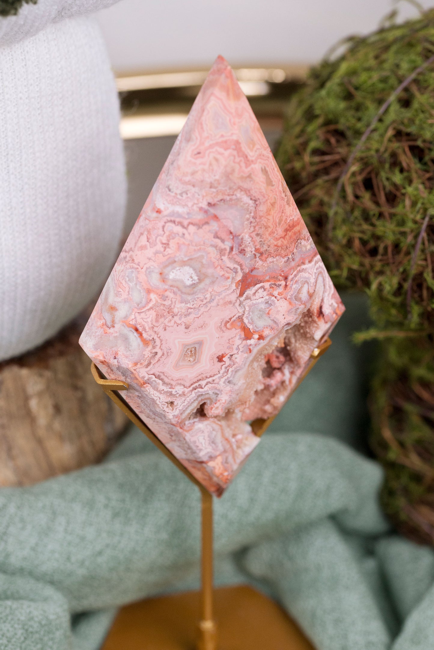 Pink Crazy Lace Agate | Diamonds