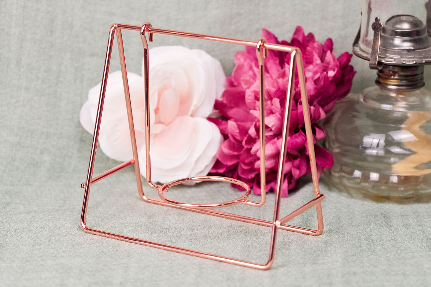 Swinging Sphere Stands