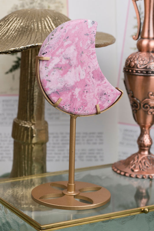 Rhodonite | Moon