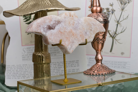 Pink Amethyst | Bat